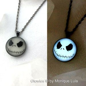 Jack Skellington Glow in the dark necklace